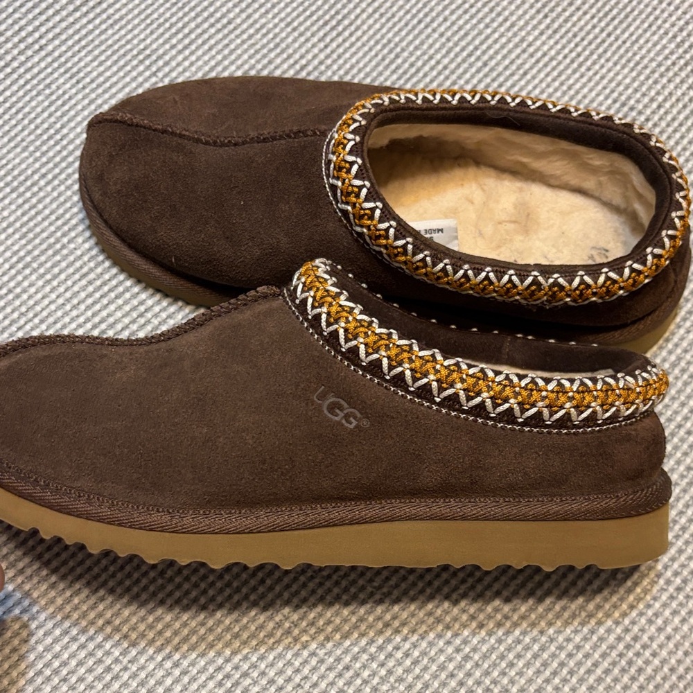 Ugg womens Brown Suede Slip-On Cozy Clog with Patterned Trim - Picture 5 of 11